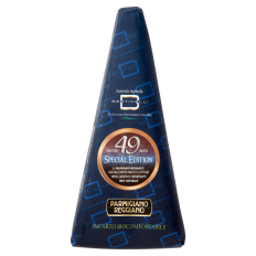 Parmigiano Reggiano limitált 49 hónapig érlelt parmezán sajt 300g