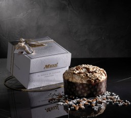 Muzzi panettone glassato 1kg díszdobozban